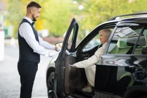 Top 10 Factors to Consider Before Hiring a Limo Company